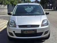 Gebraucht Ford Fiesta Ambiente 69 PS (50 kW) 2007 Polarsilber metallic Kleinwagen