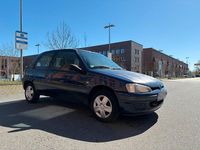 Gebraucht Peugeot 106 60 PS (44 kW) 2000 Blau Kleinwagen