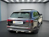 Gebraucht Mercedes E450 381 PS (280 kW) 2024 Kombi