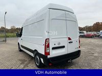 Gebraucht Opel Movano 131 PS (96 kW) 2018 Weiß Van