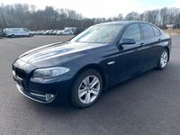 Gebraucht BMW 520 184 PS (135 kW) 2012 Blau Limousine