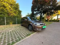 Gebraucht VW Touran 116 PS (85 kW) 2013 Braun Van / Kleinbus