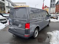 Używany VW Transporter S 150 KM (110 kW) 2021 Szary Van