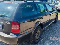 Używany Skoda Octavia Style 110 KM (80 kW) 2004 Czarny Kombi