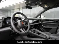Gebraucht Porsche Macan 264 kW (360 PS) 2026 Aventuringrünmetallic SUV