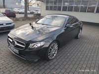 Gebraucht Mercedes E220 AMG 194 PS (142 kW) 2018 Schwarz Coupé