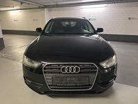 Gebraucht Audi A4 Attraction 143 PS (105 kW) 2012 Schwarz Kombi