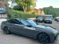 Gebraucht BMW i7 Executive 484 kW (659 PS) 2023 Grau Limousine