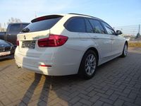 Gebraucht BMW 320 Advantage 190 PS (139 kW) 2018 Weiß Kombi