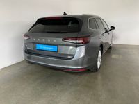 Neu Skoda Superb Selection 150 PS (110 kW) 2025 Grau Kombi