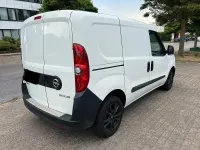 Gebraucht Opel Combo 102 PS (75 kW) 2017 Weiß Van / Kleinbus