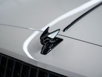 Gebraucht Bentley Flying Spur 551 PS (405 kW) 2024 Beige Limousine