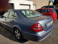 Gebraucht Mercedes E240 Elegance 177 PS (130 kW) 2003 Blau Limousine
