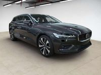 Gebraucht Volvo V60 Plus 197 PS (144 kW) 2023 Particular grey Kombi