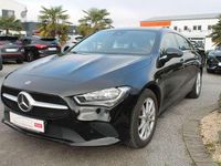 Gebraucht Mercedes CLA180 Shooting Brake 136 PS (100 kW) 2022 Schwarz Kombi