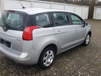 gebraucht Peugeot 5008 Active 7 Sitze