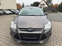 Gebraucht Ford Focus Champions Edition 101 PS (74 kW) 2013 Brisbane braun (met.) Kombi