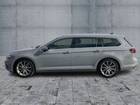 Gebraucht VW Passat Elegance 150 PS (110 kW) 2023 Mondsteingrau Kombi