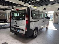 Gebraucht Renault Trafic Authentique 95 PS (69 kW) 2018 Silber Van / Kleinbus