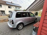Gebraucht VW Touran 140 PS (102 kW) 2009 Silber Van / Kleinbus