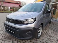 Neu Opel Combo Basis 131 PS (96 kW) 2025 Grau Kombi