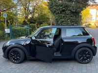 Second-hand Mini ONE 102 CP (75 kW) 2021 Negru Hatchback
