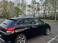 Gebraucht Citroën C4 SELECTION 150 PS (110 kW) 2015 Schwarz Limousine