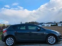 Gebraucht Opel Astra 140 PS (102 kW) 2013 Grau Kleinwagen
