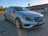 Gebraucht Mercedes A200 160 PS (117 kW) 2012 Silber Kleinwagen