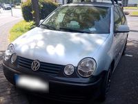 Second-hand VW Polo 75 CP (55 kW) 2005 Argintiu Hatchback