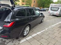 Gebraucht BMW 320 Advantage 190 PS (139 kW) 2019 Schwarz Kombi
