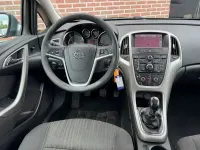 Gebraucht Opel Astra Edition 120 PS (88 kW) 2011 Grau Kombi
