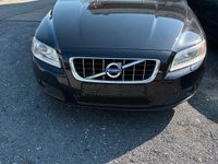 Gebraucht Volvo V70 179 PS (131 kW) 2012 Schwarz Kombi