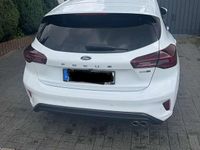 Gebraucht Ford Focus ST-Line 125 PS (91 kW) 2022 Weiß Kleinwagen