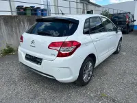 Used Citroën C4 SELECTION 92 HP (67 kW) 2013 White Sedan