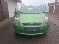 Gebraucht Ford Fiesta 80 PS (58 kW) 2008 Manzanagrün metallic Kleinwagen