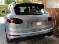 Second-hand Porsche Cayenne 262 CP (192 kW) 2015 Argintiu SUV