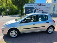Gebraucht Renault Clio Expression 75 PS (55 kW) 2005 Grau Kleinwagen