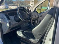 Gebraucht Opel Vivaro 135 PS (99 kW) 2004 Silber Van / Kleinbus