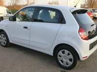 Używany Renault Twingo Life 69 KM (50 kW) 2017 Biały Hatchback