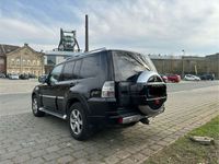 gebraucht Mitsubishi Pajero 3.2 DI-D Instyle (5-trg.)