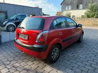 Gebraucht Kia Rio 111 PS (81 kW) 2005 Orange Limousine