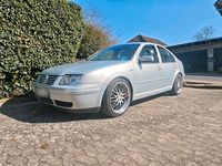 Gebraucht VW Bora 90 PS (66 kW) 1999 Silber Limousine