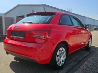 Gebraucht Audi A1 Attraction 86 PS (63 kW) 2011 Rot Kleinwagen