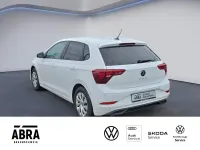 Gebraucht VW Polo Basis 80 PS (58 kW) 2022 Weiß Kleinwagen