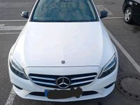 Gebraucht Mercedes C300 258 PS (189 kW) 2019 Weiß Limousine