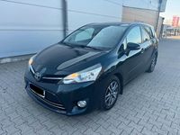 Gebraucht Toyota Verso 112 PS (82 kW) 2016 Schwarz Van / Kleinbus