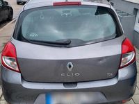 Gebraucht Renault Clio GrandTour 103 PS (75 kW) 2012 Grau Kombi