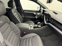 Gebraucht VW Touareg R-line 286 PS (210 kW) 2022 Oryxweiß perlmutteffekt SUV