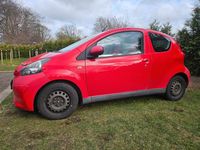 Gebraucht Toyota Aygo 68 PS (50 kW) 2008 Rot Kleinwagen